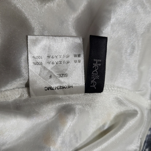 HEATHER - Ruffleed tops - Picture 6 of 6